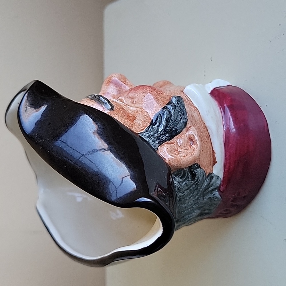 1957 Royal Doulton MINE HOST "Toby" Small Mug - Picture 2 of 10